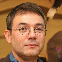 Víctor E. Vargas