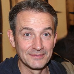 Anwar Hamdan