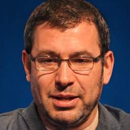 Álvaro L. Medina