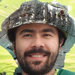 Coach Hugo