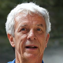 Mr. Solís